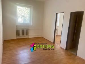 Pronájem bytu 3+1, České Budějovice, V. Špály, 68 m2