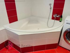 Pronájem bytu 1+kk, Praha - Stodůlky, Na Výrovně, 55 m2