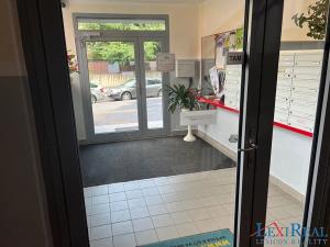 Pronájem bytu 2+kk, Praha - Motol, Hennerova, 32 m2