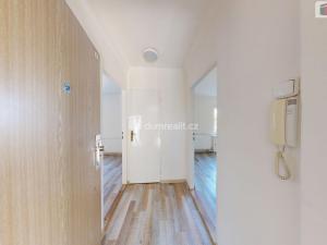 Pronájem bytu 2+kk, Opava - Předměstí, Polní, 33 m2