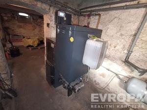 Prodej rodinného domu, Bezvěrov - Chudeč, 180 m2