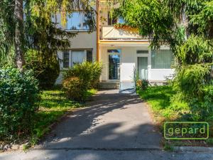 Prodej bytu 2+kk, Praha, Střelničná, 44 m2