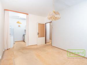 Prodej bytu 2+kk, Praha, Střelničná, 44 m2