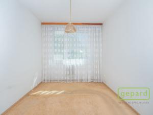Prodej bytu 2+kk, Praha, Střelničná, 44 m2