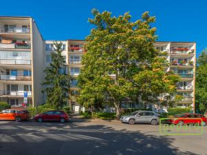 Prodej bytu 2+kk, Praha, Střelničná, 44 m2