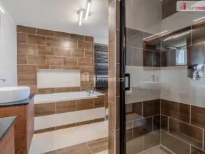 Prodej rodinného domu, Vědomice, Vetelská, 460 m2