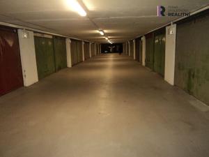 Pronájem garážového stání, Kladno - Kročehlavy, Americká, 18 m2