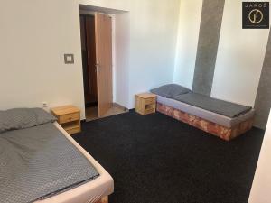 Pronájem bytu 1+kk, Řevničov, Karlovarská, 24 m2