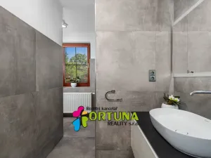 Prodej rodinného domu, Úsilné, 159 m2