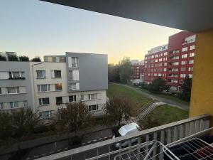 Pronájem bytu 2+kk, Praha - Prosek, Zubrnická, 45 m2
