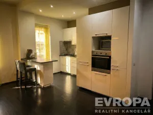 Prodej bytu 2+kk, Praha - Bubeneč, Národní obrany, 50 m2