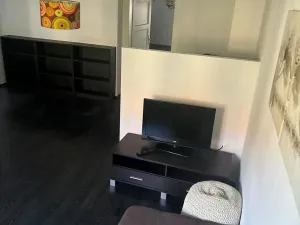 Prodej bytu 2+kk, Praha - Bubeneč, Národní obrany, 50 m2