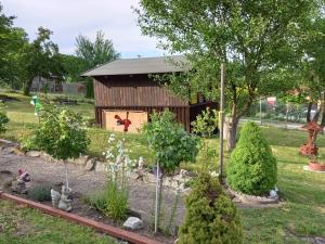 Prodej chaty, Orlová - Lazy, V Zimném dole, 20 m2