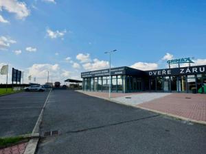 Prodej výrobních prostor, Roudnice nad Labem, Hornická, 5741 m2