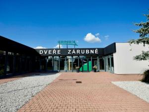 Prodej výrobních prostor, Roudnice nad Labem, Hornická, 5741 m2