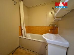Prodej bytu 3+1, Orlová - Lutyně, Kpt. Jaroše, 58 m2