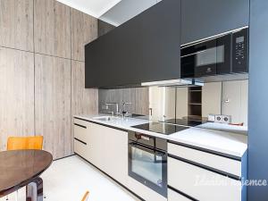 Pronájem bytu 2+1, Praha - Nové Město, Pštrossova, 70 m2