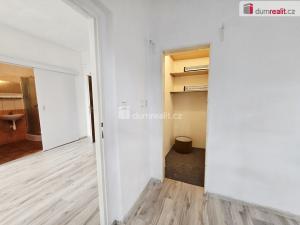 Pronájem bytu 2+kk, Lužná, 9. května, 39 m2