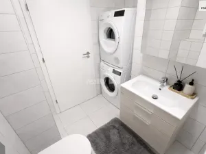 Prodej bytu 2+kk, Praha - Holešovice, V závětří, 49 m2