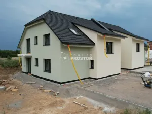 Prodej bytu 3+kk, Nučice, U zastávky, 99 m2