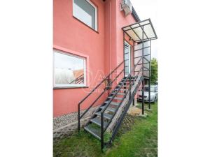 Pronájem bytu 1+kk, Neratovice, 45 m2