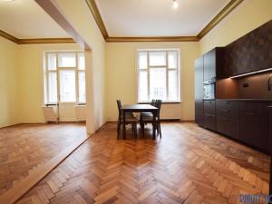 Pronájem bytu 3+1, Praha - Vinohrady, Korunní, 105 m2