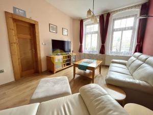 Prodej rodinného domu, Strakonice - Strakonice I, Zvolenská, 336 m2