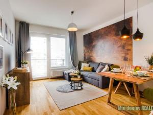 Pronájem bytu 2+kk, Praha - Hloubětín, Laponská, 49 m2