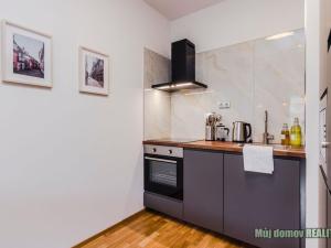 Pronájem bytu 2+kk, Praha - Hloubětín, Laponská, 49 m2