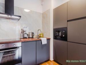 Pronájem bytu 2+kk, Praha - Hloubětín, Laponská, 49 m2