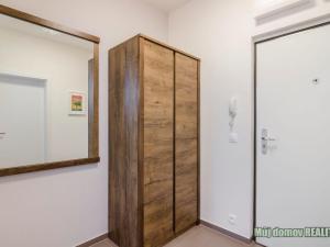 Pronájem bytu 2+kk, Praha - Hloubětín, Laponská, 49 m2