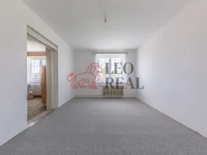 Prodej rodinného domu, Rovensko pod Troskami, Růžová, 250 m2