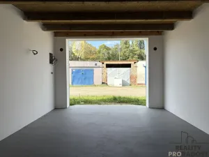 Pronájem garáže, Hodonín, 22 m2