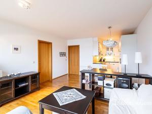 Pronájem bytu 2+kk, Praha - Karlín, Křižíkova, 55 m2