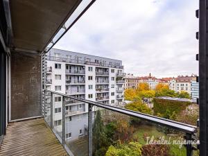 Pronájem bytu 2+kk, Praha - Karlín, Křižíkova, 55 m2