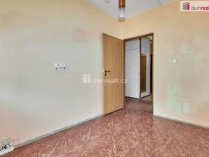 Prodej bytu 3+1, Karlovy Vary - Rybáře, Sibiřská, 68 m2