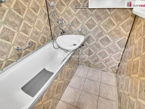 Prodej bytu 3+1, Karlovy Vary - Rybáře, Sibiřská, 68 m2