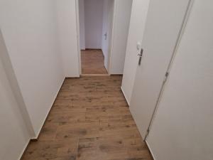 Pronájem bytu 2+1, Uničov, Nerudova, 53 m2