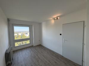 Pronájem bytu 2+1, Pardubice, Stavařov, 37 m2