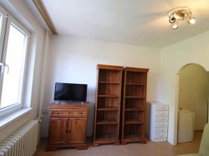Pronájem bytu 1+1, Karlovy Vary, U Koupaliště, 26 m2
