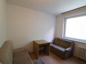 Pronájem bytu 1+1, Karlovy Vary, U Koupaliště, 26 m2