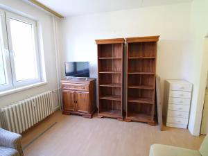 Pronájem bytu 1+1, Karlovy Vary, U Koupaliště, 26 m2