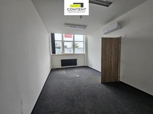 Pronájem skladu, Plzeň - Skvrňany, Domažlická, 2735 m2