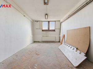 Prodej výrobních prostor, Aš, Tyršova, 4044 m2