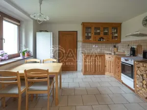 Prodej rodinného domu, Hostín, 173 m2