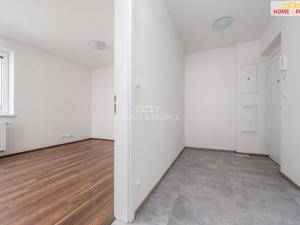 Pronájem bytu 1+kk, Milovice - Mladá, Armádní, 33 m2