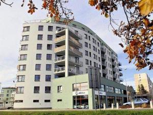 Pronájem bytu 2+kk, Pardubice - Polabiny, Labský Palouk, 62 m2