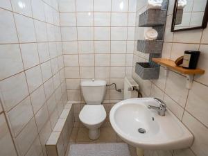 Prodej ubytování, Strážné, 450 m2