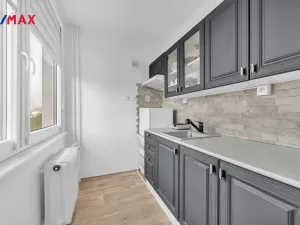 Prodej bytu 1+1, Broumov - Olivětín, Dukelská, 27 m2