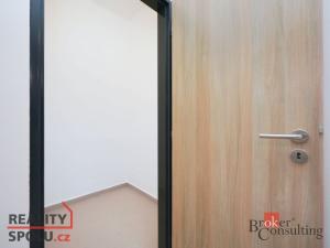 Pronájem bytu 2+kk, Mlékojedy, 51 m2